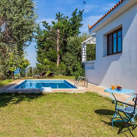 Villa μeropi & Natalia *